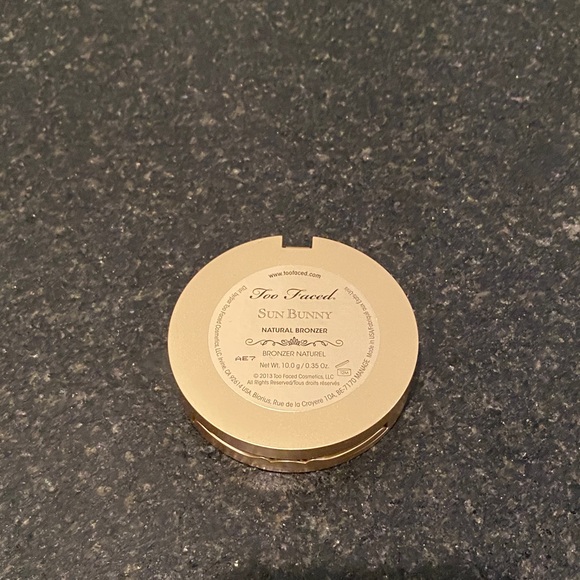 Too Faced Sun Bunny Bronzer NEW never used - Picture 5 of 5
